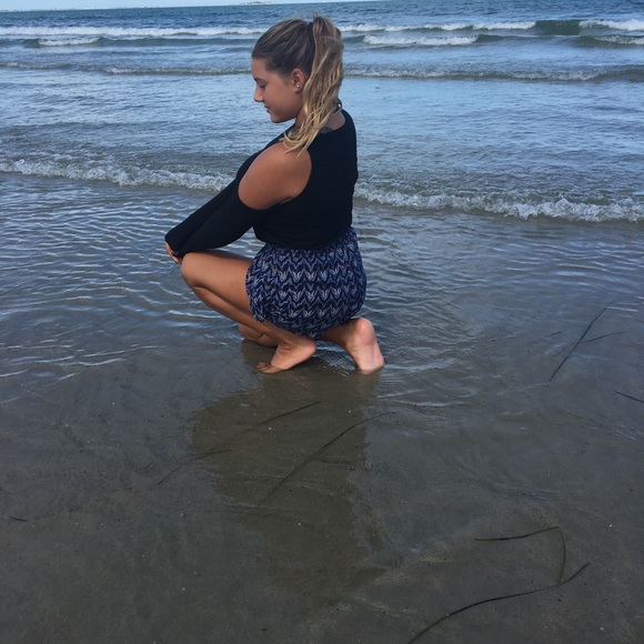 Shirt - Picture 1 of 4